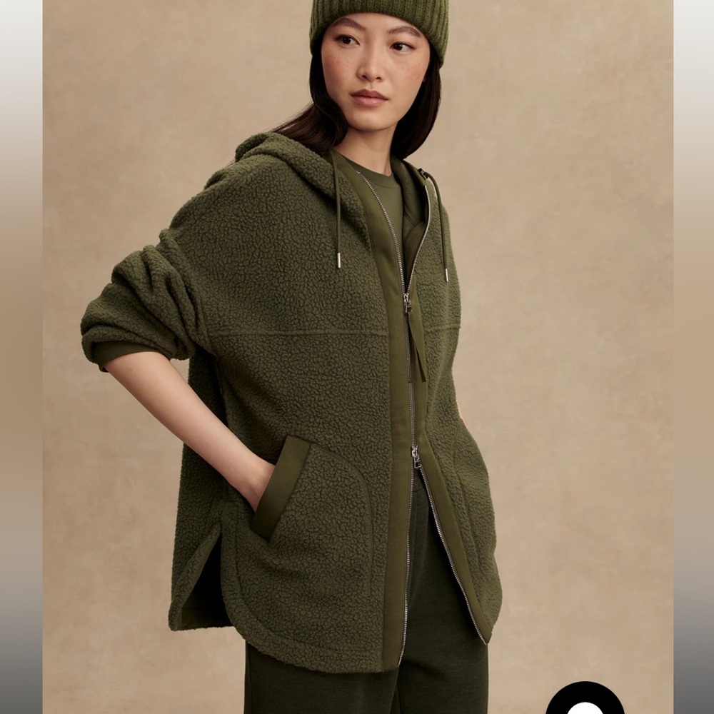 NWOT Varley Fey relaxed fleece